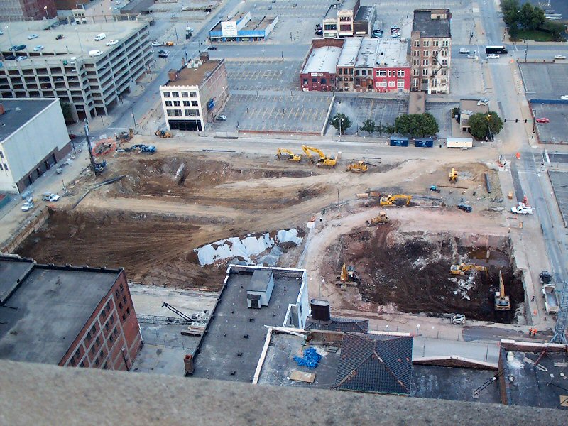 KANSAS CITY H&R Block World Headquarters 72m 236ft 17 fl Com